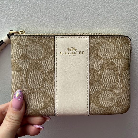 Coach Wristlet - Picture 1 of 3
